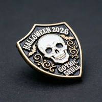 Badge d'Halloween personnalisé sur mesure en alliage de zinc moulé sous pression, plaqué laiton antique, émail souple, motif bouclier gothique, pour événement effrayant
