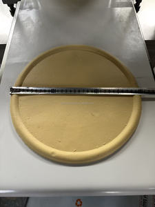 Ligne de production entièrement automatique pour la fabrication et l'étalage de pâtes à pizza surgelées de grande capacité - Product Image 2