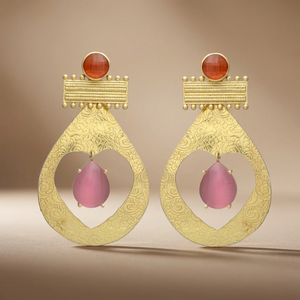 Pendientes de Gota de Ónix Rojo y Turmalina Rosa con Baño de Oro, Aleación de Metal Precioso, Hechos a Mano, Estilo Étnico Jaipur - Product Image 2