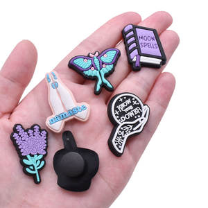 Amuletos para Zapatos <span class=keywords><strong>de</strong></span> <span class=keywords><strong>Bruja</strong></span>, Color Morado Mágico, Libro Mágico, Bola <span class=keywords><strong>de</strong></span> Cristal, Amuletos para Zapatos <span class=keywords><strong>de</strong></span> Plataforma - Product Image 3