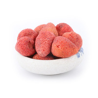 Zoete Gevriesdroogde Hele Aardbeien Rauwe Yoghurt Fruit Snacks Met Gebakken Sneeuw Knapperige Smaak Gedroogde Vruchten Productcategorie