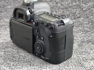 Appareil photo professionnel pour portraits, plein format, 26MP, <span class=keywords><strong>6D</strong></span> <span class=keywords><strong>Mark</strong></span> <span class=keywords><strong>II</strong></span>, boîtier uniquement, d'occasion - Product Image 2