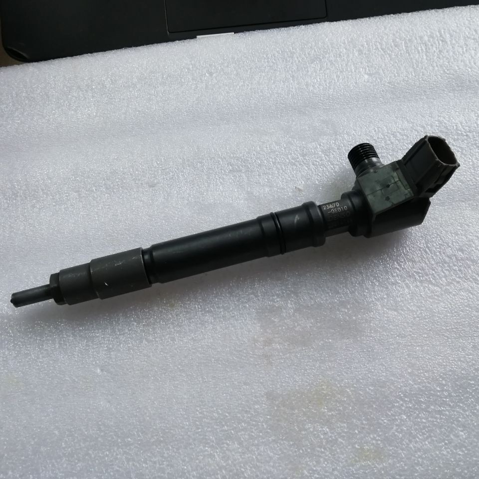 common rail injector 23670-0E010 295700-0550 295700-0160 injector 236700E010 2957000550  for Toyota Hilux Revo 2GD 2.4/2.7.