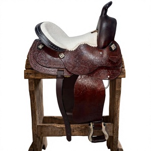 Silla de montar BS International English Race con estructura de madera, herrajes niquelados, asiento de cuero genuino, diseño sostenible y modelo de mantas para caballo - Product Image 1