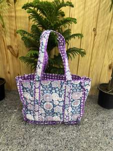 Sac fourre-tout matelassé fait main à volants floraux en coton pour femme – Sac à bandoulière grande capacité assorti aux couleurs, le plus vendu - Product Image 6