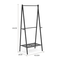 WIREKING Support de suspension métallique professionnel OEM ODM à poteau unique avec porte-chaussures couleur or pour salle de bain, magasin de vêtements et salon
