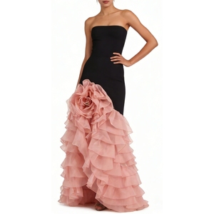 Vestido Largo Negro sin Tirantes con Volantes y Detalle Floral 3D, Vestido de Noche Formal Asimétrico para Mujer - Product Image 4