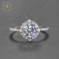 Cincin Tunangan Trendy Berlapis Emas 18K Perak Sterling 925 Moissanite Potongan Brilian Desain Bunga dengan Setting Prong