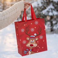 Sacs cadeaux en papier de Noël en stock, laminés mats avec poignées en corde de polyester pour cadeaux de fêtes et emballages saisonniers