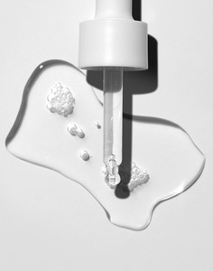 Siero Viso Coreano Aqualane con Squalano e Aquatide, Anti-Età, Riduzione Rughe, Illuminante e Idratante per Uso Quotidiano - Product Image 1