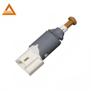 Interrupteur de feu stop automobile OE 4155450009 8200168238 25320-00Q0A pour <span class=keywords><strong>Renault</strong></span> CLIO <span class=keywords><strong>GRAND</strong></span> <span class=keywords><strong>SCENIC</strong></span> KANGOO Nissan NV400 Benz CITAN - Product Image 2