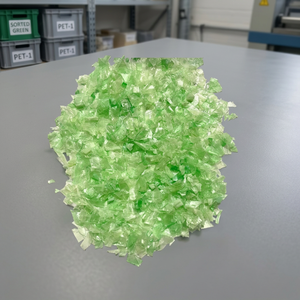 Déchets de bouteilles en plastique PET recyclées, flocons transparents AA+ de qualité supérieure, Taiwan PL-52, capacité OEM/ODM 100-2000 kg/h - Product Image 2