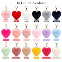 Vente en gros de porte-clés en peluche en forme de cœur unisexe, 18 couleurs, en coton PP, jouet rembourré de 8 cm, breloque de sac, cadeau de Noël et du Nouvel An, usine OEM