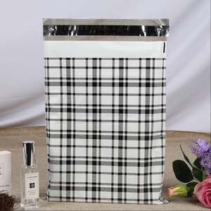 Sac en polyéthylène imperméable résistant aux déchirures Sac express pour vêtements de commerce électronique Logo Personnalisation en gros - Product Image 4