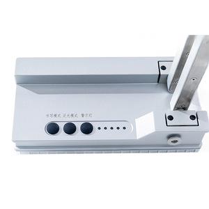Lampe de bureau LED 17W IP65 alimentée par batterie, lumière blanche pure, commande par interrupteur, pour l'écriture et le travail - Product Image 3