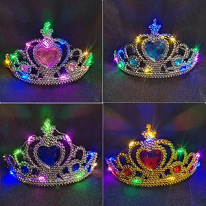 Corona Luminosa per Bambine, Accessorio per Feste di Compleanno, Corona da Principessa con Luce - Product Image 2