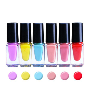 <span class=keywords><strong>Esmalte</strong></span> <span class=keywords><strong>de</strong></span> <span class=keywords><strong>Uñas</strong></span> Desprendible Color Vino Tinto <span class=keywords><strong>de</strong></span> Verano, Secado Rápido, Sin Necesidad <span class=keywords><strong>de</strong></span> Horno, No Tóxico, Seguro <span class=keywords><strong>para</strong></span> Niños y Mujeres <span class=keywords><strong>Embarazadas</strong></span> - Product Image 5