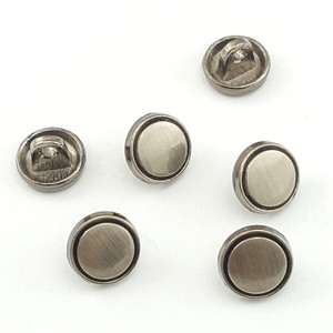Écologique de <span class=keywords><strong>Haute</strong></span> qualité Ronde Délicate Main <span class=keywords><strong>Couture</strong></span> Bouton En Métal pour les Costumes - Product Image 4