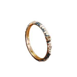 Bracelet jonc en alliage incrusté de diamants, motif floral émaillé color-block, chic, haut de gamme, tendance, polyvalent, bijou de main, vente en gros Yiwu - Product Image 4