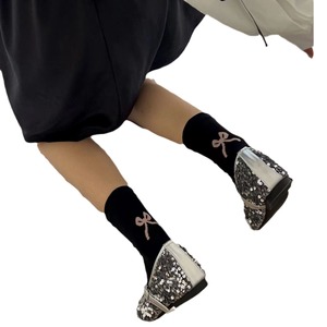 Calcetines de Mujer Estilo Coreano, Antideslizantes, hasta la Pantorrilla, en Negro, Gris y Blanco, para Uso Casual - Product Image 4