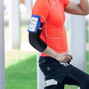 Soporte de compresión elástico para codo con compresa fría para uso deportivo masculino - Product Image 1