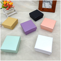 Petite boîte cadeau rigide en carton Huicai de 5*5*3 cm pour bijoux, présentoir à bagues, boîte vide réutilisable, emballage personnalisable