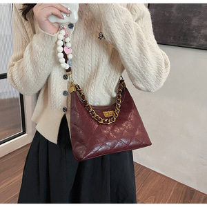 Wholesalenew phong cách PU của phụ nữ Vai Túi với dây chuyền hình thoi, dây kéo Hasp, polyester lót, không thấm nước, mùa thu thời trang <span class=keywords><strong>a2025</strong></span> - Product Image 1