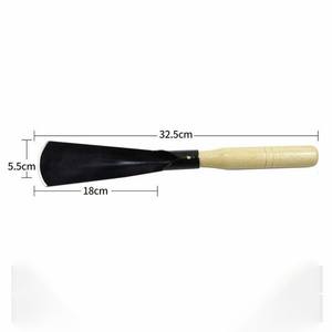 Garden Trowel Wooden Handle Spoon Shaped High Carbon Steel Black For Digging <b>Planting</b> <b>Soil</b> Loosening Agricultural Use - Product Image 2