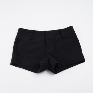 Shorts décontractés style urbain taille haute coupe ajustée avec large ceinture pour femme – Collection été - Product Image 2