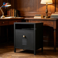 Armoire médicale pour hôpitaux, cliniques et laboratoires, armoire de classement en acier et armoire casier, verrouillable, facile à nettoyer