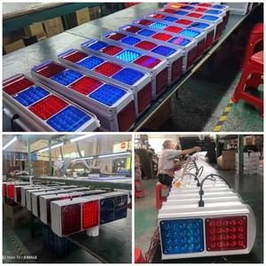 ไฟเตือนพลังงานแสงอาทิตย์แบบกระพริบสีแดงสีน้ำเงินไฟเตือนการจราจร LED กันน้ำสองด้าน4ชุด - Product Image 3