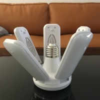 Ventilateur de plafond pliable avec lumière, lame de ventilateur pliable, ampoule LED 75w E27, ampoule LED, ventilateur de plafond déformable en forme de pliage avec lame de ventilateur à 5 pales, ampoule LED