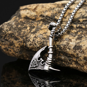 Yunnique-collar con colgante de hacha vikinga de acero inoxidable, joyería de moda de estilo Retro Unisex para hombres y mujeres - Product Image 1