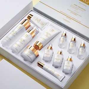 Coffret de Soins du Visage Anti-Âge Hydratant Éclaircissant Réparateur des Rides : Tonique, Lotion, Sérum – Vente en Gros - Product Image 2