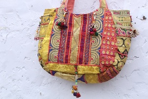 Bolso Jaipuri Banjara Vintage Ligero en Oferta, Bolso de Hombro de Algodón con Flores Bordadas a Mano, Estilo Étnico Indio, para Mujer - Product Image 5