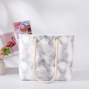 Tote Bag Large Capacity Cosmetic Organizer With Flower Tassels Soft Handle Everyday Use Winter 2023 - Product Image 3