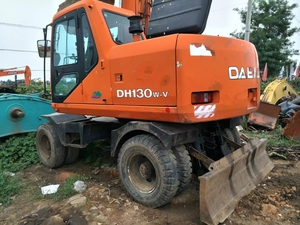 Mini-excavatrice sur chenilles Doosan Dh130w d'occasion de haute qualité, 13 tonnes, avec moteur, pompe, boîte de vitesses et PLC à haut moment de charge - Product Image 4