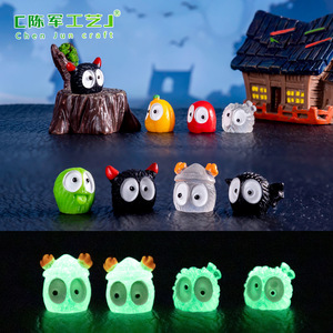 Nuevos Adornos Luminosos de Halloween con Diseño de Duendes, Miniaturas Decorativas Colgantes para Micro-Paisajes - Product Image 1