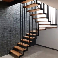 Escalier droit en bois à double plaque en forme de L avec garde-corps à barre ronde