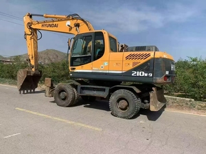 Excavatrice diesel utilisée originale de HYUNDAI 210W-9 Hyundai de taille moyenne avec l'excellente condition de travail prix concurrentiel en vente - Product Image 2