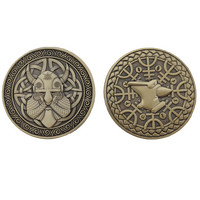Amuleto Personalizado Tradicional Moderno Chapado en Oro de Zinc con Símbolos Grabados y Esmalte Suave |   Talismán de Protección Mística Coleccionable