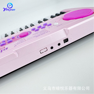 คีย์บอร์ดอิเล็กทรอนิกส์สำหรับเด็ก ยี่ห้อ Yinyue 49 คีย์ สีชมพู มีไฟ พร้อมเสียงดนตรี สำหรับเด็กผู้หญิง อายุ 2-4 ปี ของเล่นเสริมพัฒนาการ - Product Image 4