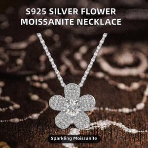 Collier en argent sterling S925 plaqué rhodium avec pendentif fleur et chaîne à maillons, moissanite taille brillant à griffes, bijoux fins - Product Image 2