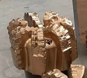 Broca PDC de 8 3/4 pulgadas (222,3 mm) y 7 cuchillas de cinco alas para perforación de pozos de agua y campos petroleros, sin extracción de muestras. - Product Image 3