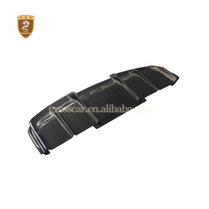 Offre Spéciale diffuseur de lèvre arrière de voiture de fibre de carbone de finition brillante de style de Css pour <span class=keywords><strong>Audi</strong></span> <span class=keywords><strong>R8</strong></span> <span class=keywords><strong>V10</strong></span> - Product Image 5