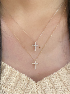 เครื่องประดับซินฟลาย จี้รูปไม้กางเขนประดับเพชร 0.30 กะรัต ทองคำแท้ 18K AU750 เครื่องประดับหรูหรา - Product Image 2