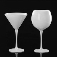 Verres à vin noirs fantaisie avec pied pour vin rouge et blanc 750 ml