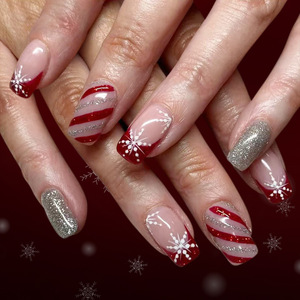 <span class=keywords><strong>Uñas</strong></span> postizas <span class=keywords><strong>elegantes</strong></span> de acrílico, cortas, cuadradas y ovaladas, color rojo navideño con brillantina plateada y copos de nieve, 24 piezas, pre-prensadas y duraderas. - Product Image 1