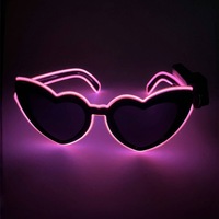 Vente flash Lunettes de soleil en plastique en forme de cœur avec perles et diamants pour femmes - Cadeau pour demoiselle d'honneur pour Halloween, Pâques et occasions de mariage