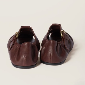 Sac à franges de marque de niche et chaussures décontractées pour femmes en cuir souple à semelle plate de style rétro avec un design romain - Product Image 3